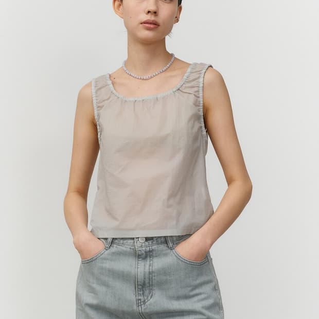 [아모멘토] STRING SQUARE NECK TOP / 슬리브리스