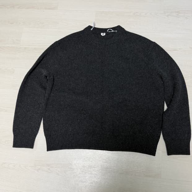 아르켓 헤비 니트 울 스웨터 차콜