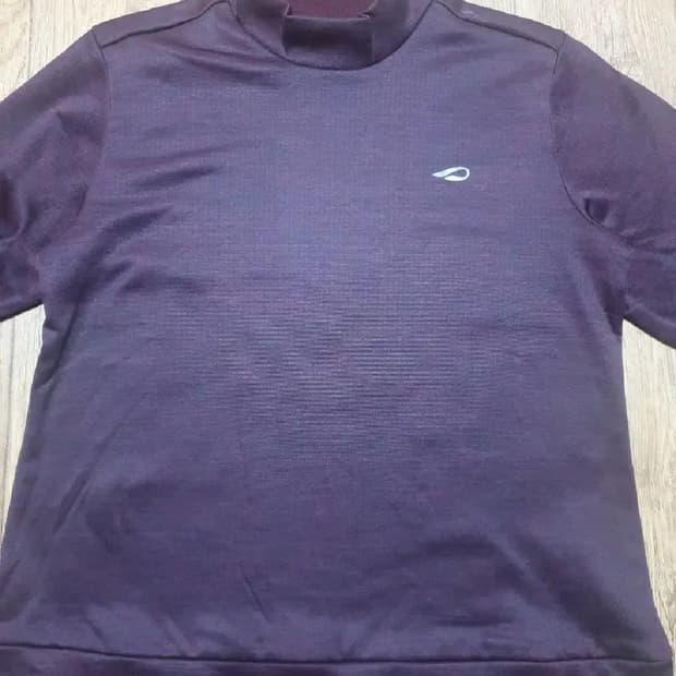 프로스펙스 반목티 100 사이즈입니다