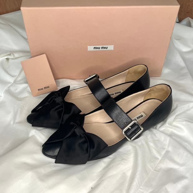 미우미우 블랙 레더 보우 메리제인 플랫