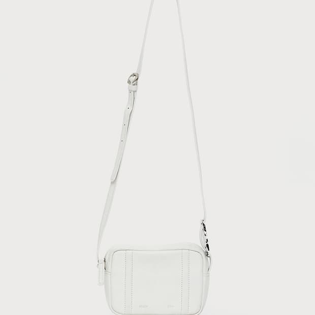 마뗑킴 MINI BAG IN WHITE 호마이카 소가죽 미니백 가방