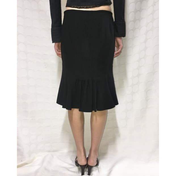 Armani 블랙 디테일 치마