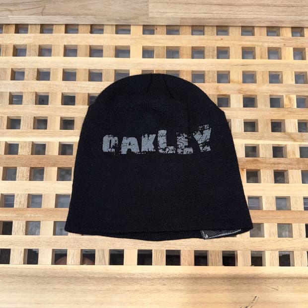 오클리 크랙 로고 비니