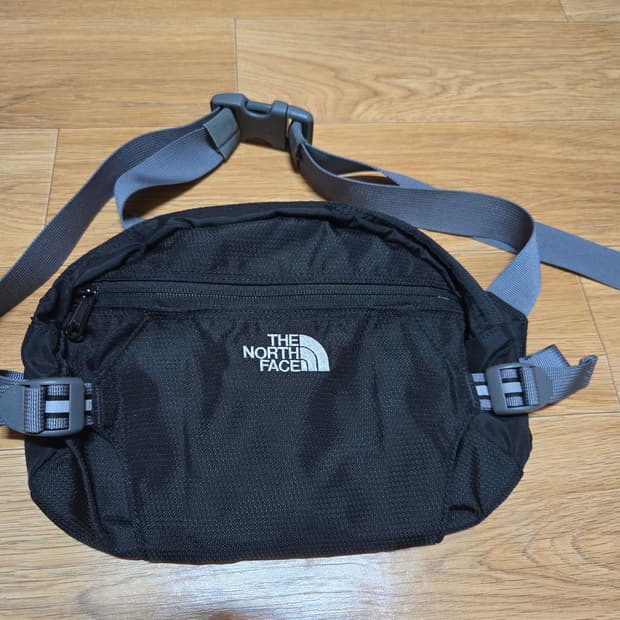 노스페이스 슬링백 힙색