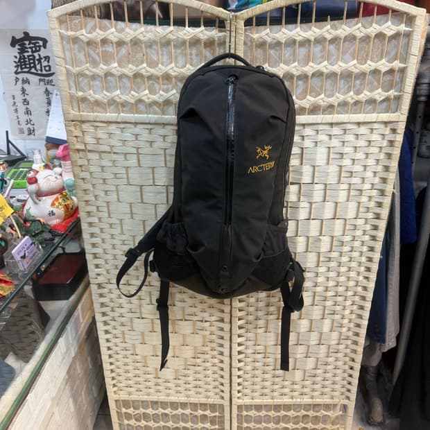 정품 아크테릭스 아로22 배낭 팝니다