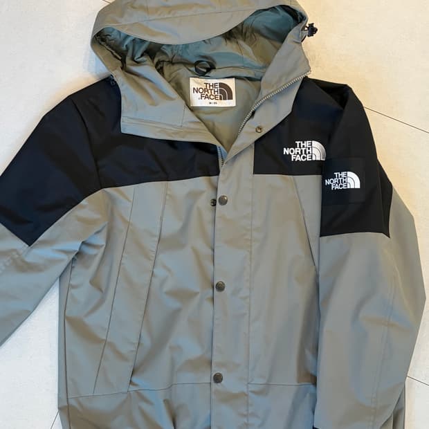 노스페이스 카키 바람막이 95(m)