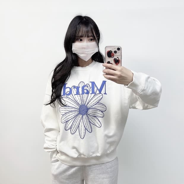 마르디메크르디 플라워 맨투맨 화이트