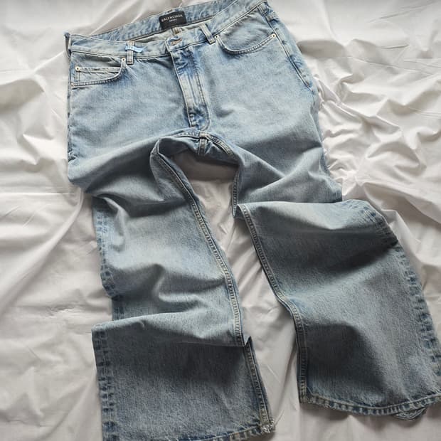 발렌시아가 플레어 데님 연청 M