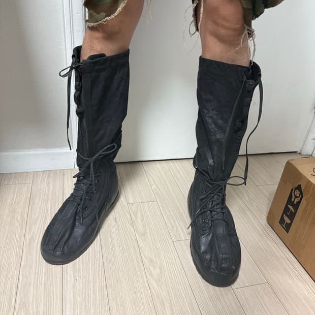 조슈아자말이 신은 밀리터리 설상화 롱 부츠 블랙버전
