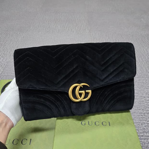 [특가][정품] 구찌 벨벳 플랩 클러치백