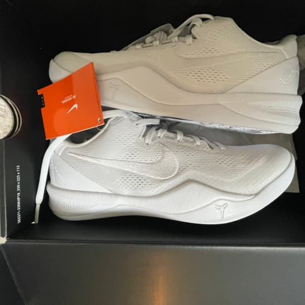 [285] 나이키 코비8 헤일로