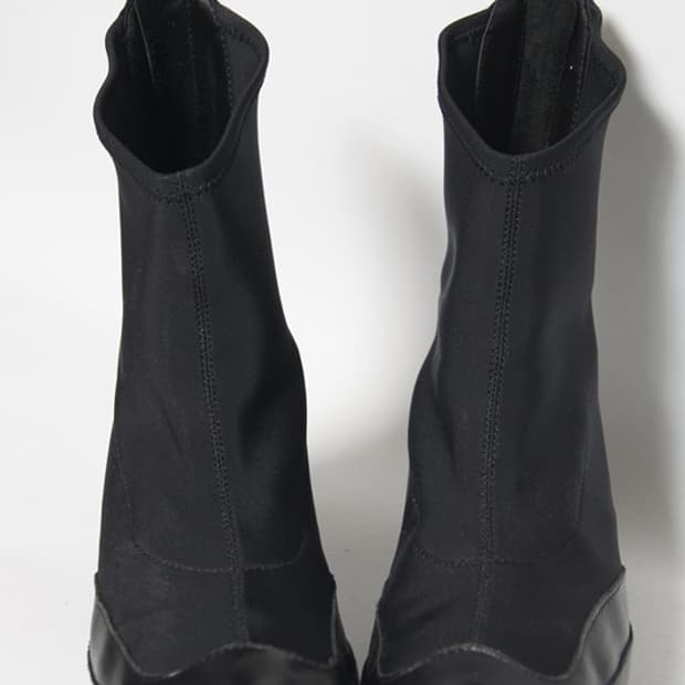 Hiroko Koshino 블랙 앵클 부츠 235