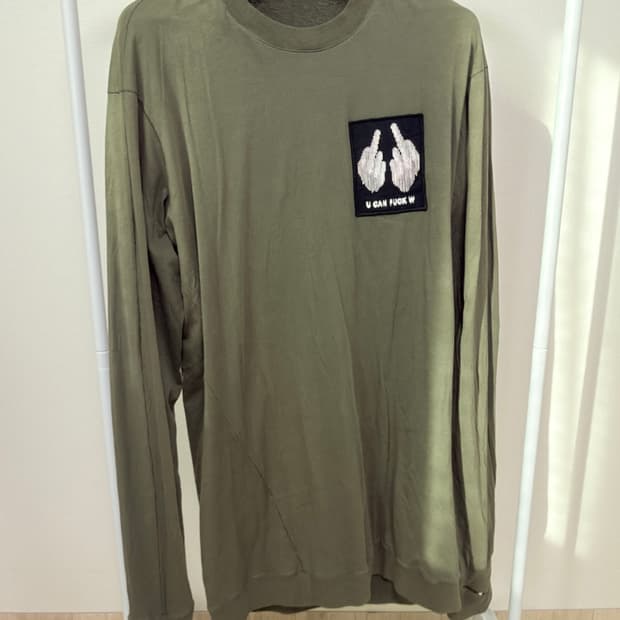 보리스비잔사베리 퍼킹어쌔신 롱슬리브