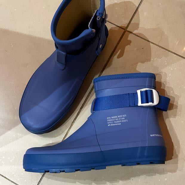 벌스데이수트x문스타 레인 부츠 230