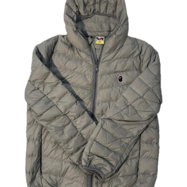 베이프 경량패딩