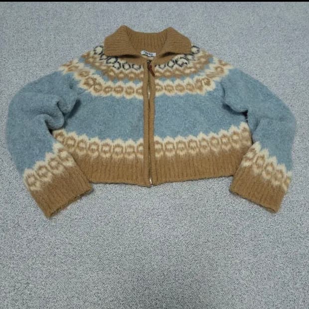 그로브 22fw 엘던 니트집업 태연 가디건