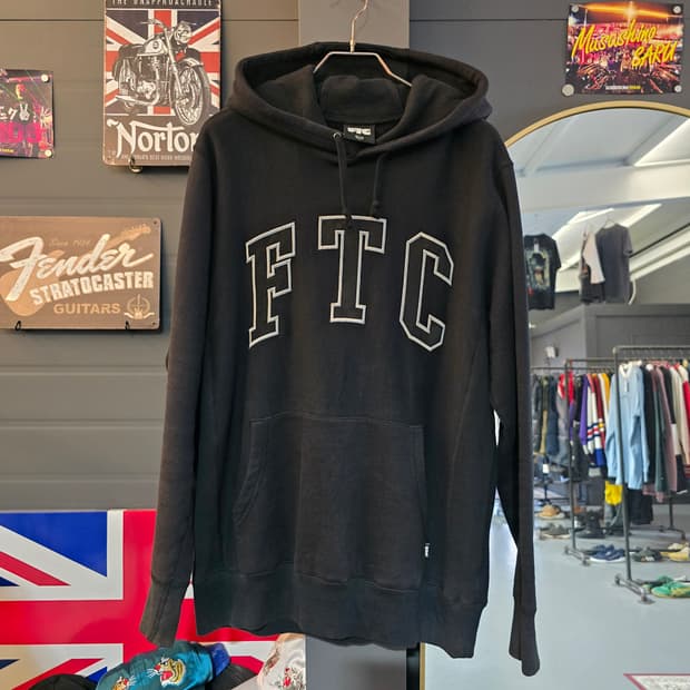 FTC 후드티 블랙 아치로고 자수 오버핏 스트릿 후디