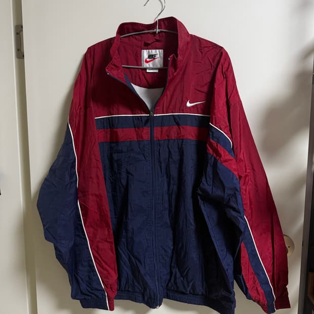 나이키 배색 바람막이 ❤️💙