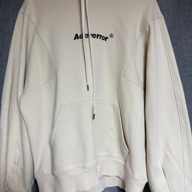 아더에러 후드티