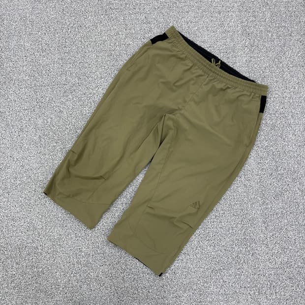 110 아디다스 3/4 트레이닝 반바지 0415J