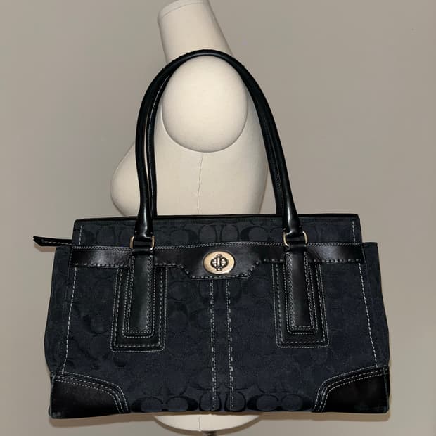 🎉BLACK FRIDAY🎉 Coach all black bag