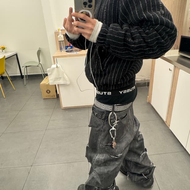 에모스탠스클럽 멀티 디스트레스드 코팅진