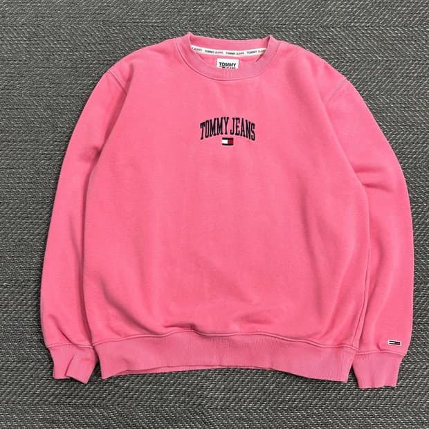 타미힐피거 자수 맨투맨 V0523