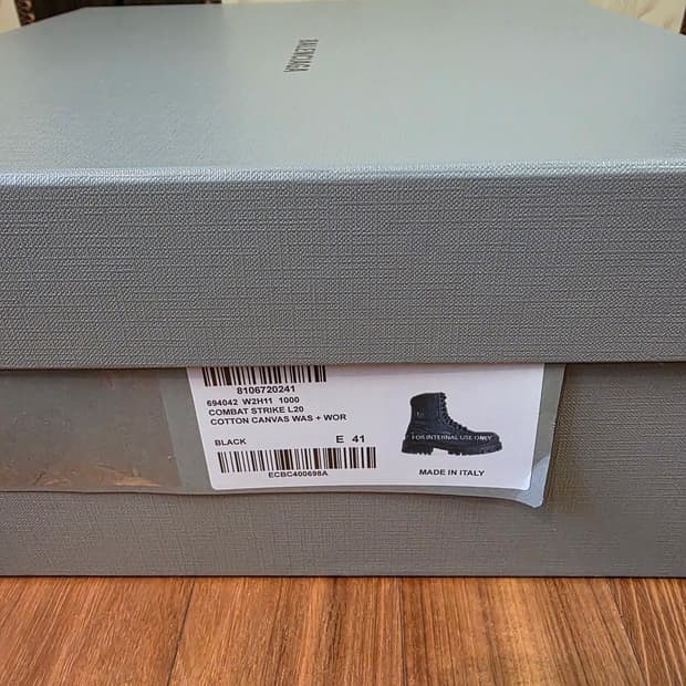 발렌시아가 컴뱃 스트라이크 41 블랙