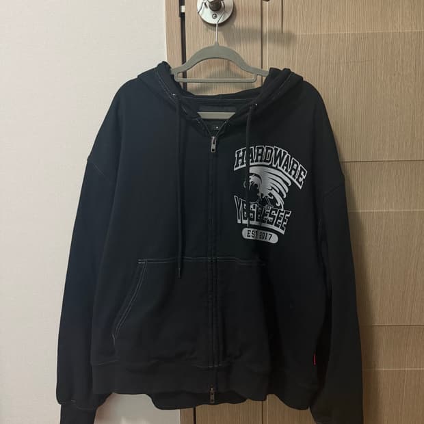 Yeseyesee 예스아이씨 후드집업 검