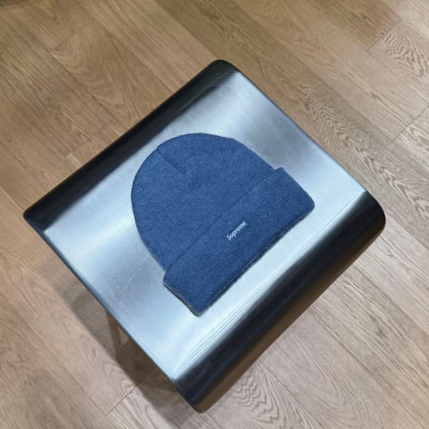 슈프림 블루 모헤어 비니 슬레이트 