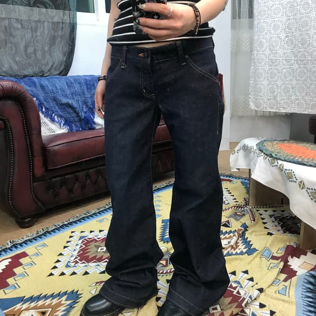 버커루 여성 생지 부츠컷 데님팬츠