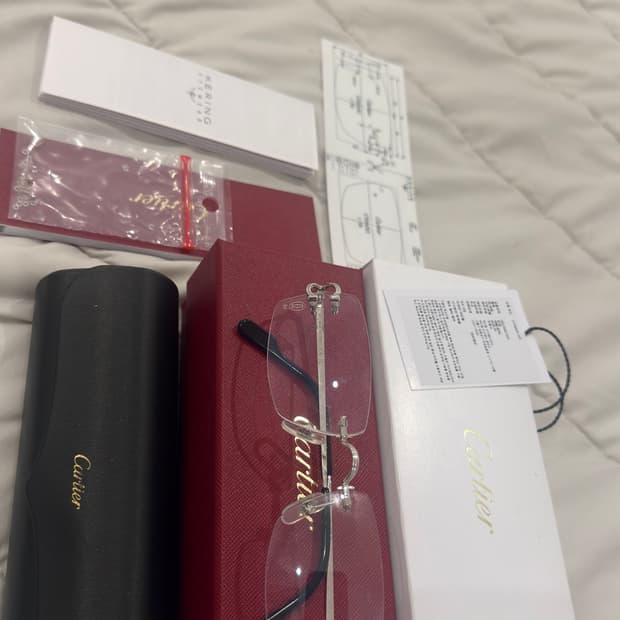 (새상품급) 까르띠에 무테 안경 ct0563o-002
