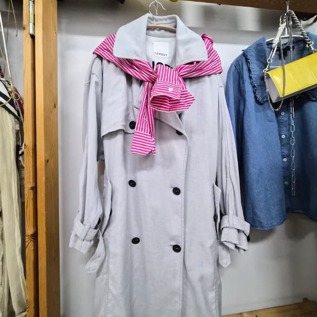 톰보이 더블 버튼  벌룬 트렌치 코트