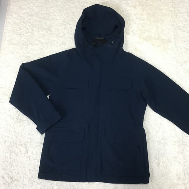 유니클로 바람막이자켓 DD01