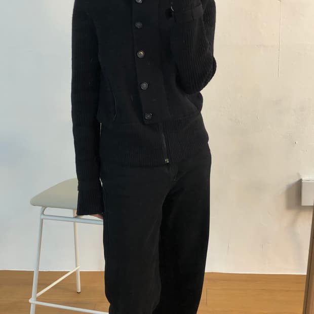 알마니 익스체인지 니트 집