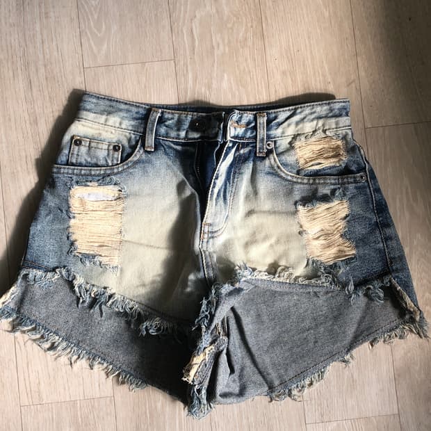 보헤미안서울 데님 워싱 쇼츠 M