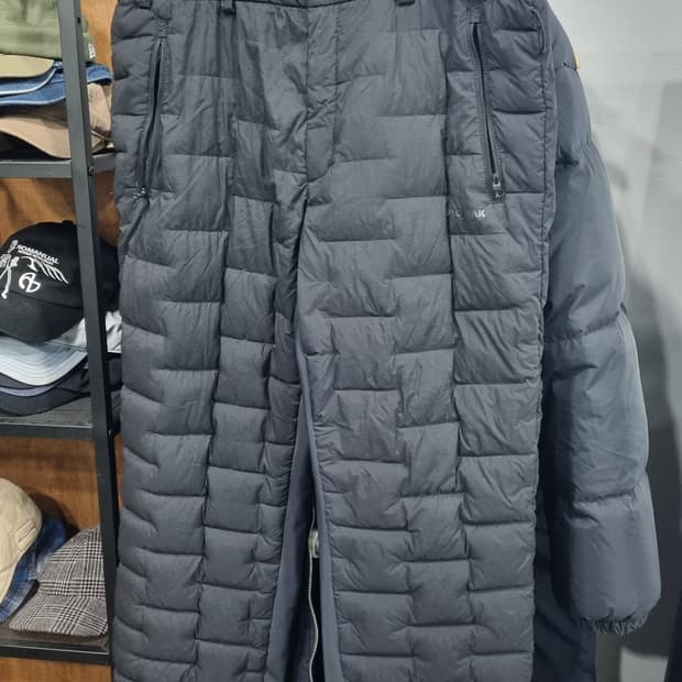 블랙야크 구스패딩팬츠 허리34 기장95 상태좋아요~