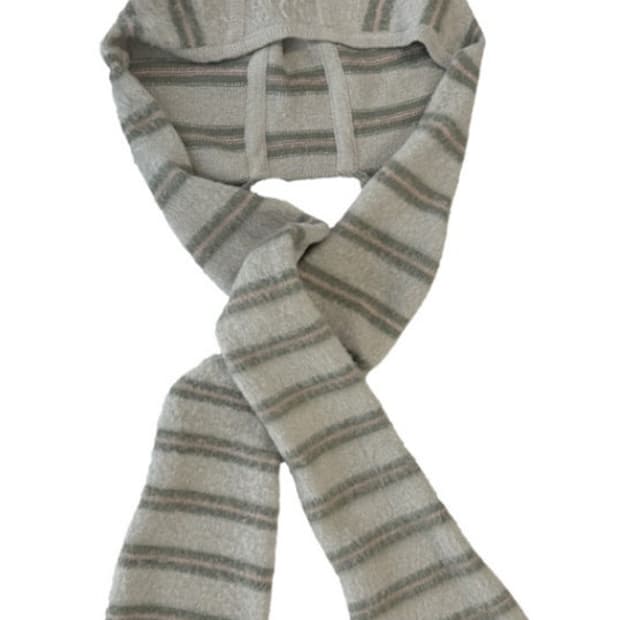 더콜디스트모먼트 후드 머플러 베이지