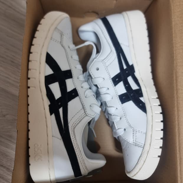 아식스 gel-ptg 225~230사이즈