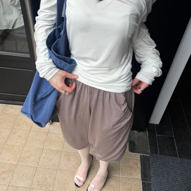 브리즈아카이브 그레이스 드레이프 탑 - 화이트