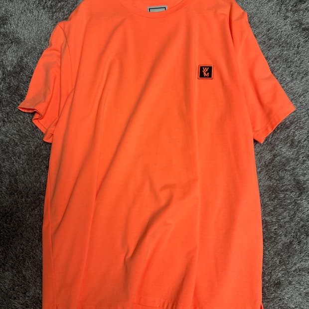 우영미 백로고 티셔츠 반팔 오렌지 형광 48 사이즈