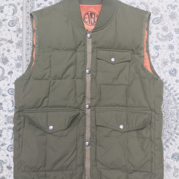 EVISU 에비수 카키 패딩 조끼 95
