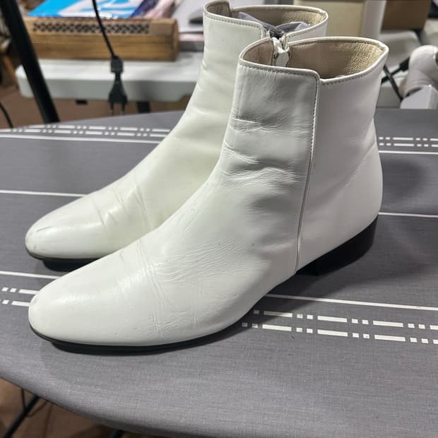 화이트 레더 앵클부츠 / From the Atelier / 250-255