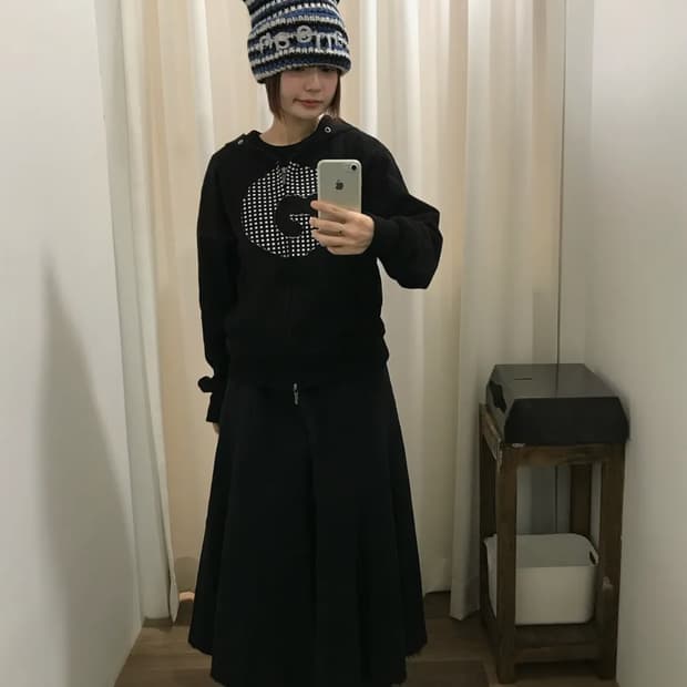 탄산마그네슘 혼 아플리케 후드집업 (블랙)