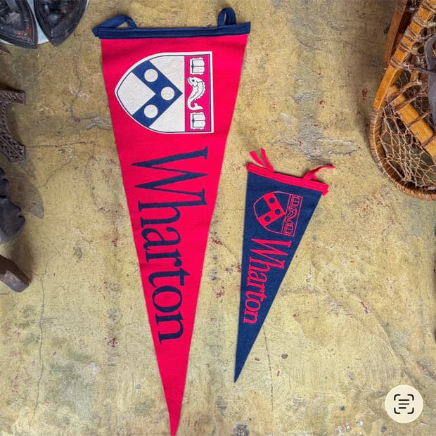1970s 오리지널 Wharton 대학교 펜넌트 깃발