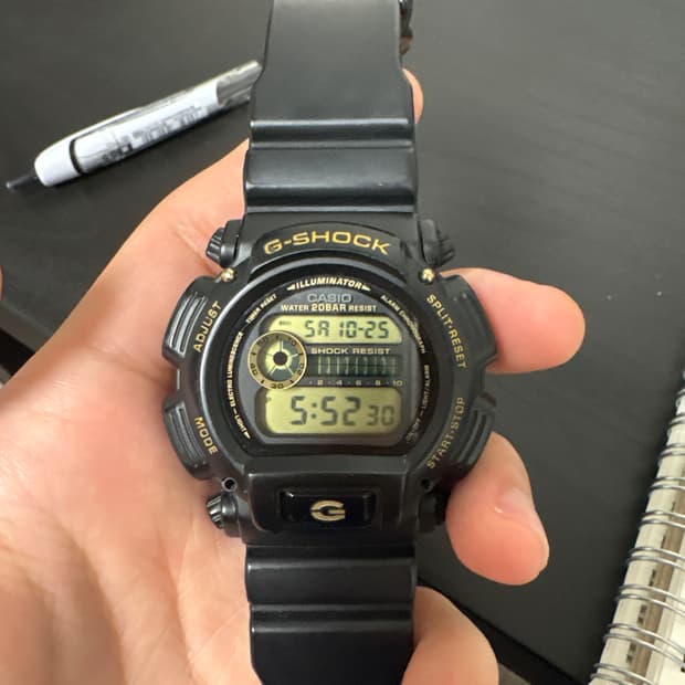 카시오 지샥 G-SHOCK 블랙 시계
