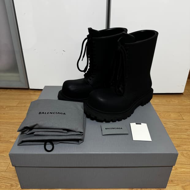 발렌시아가 스테로이드 부츠