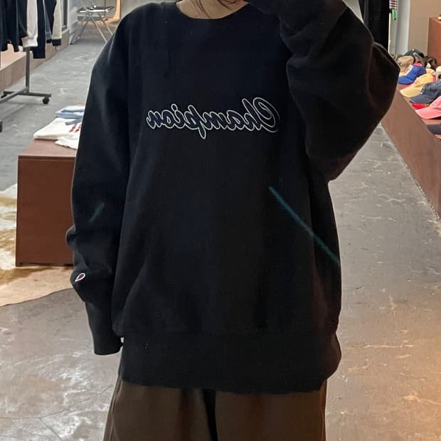 챔피온 리버스 위브 빅로고 블랙 맨투맨 H2569