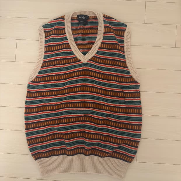 드레익스 니트 베스트