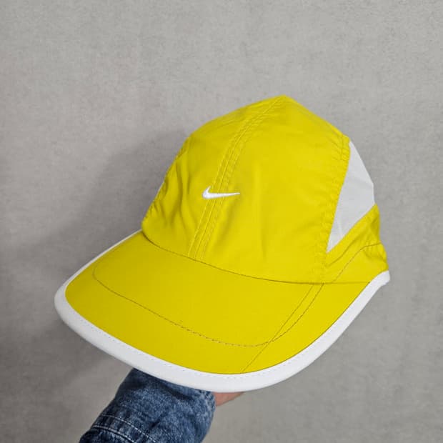 00s 나이키 스몰 스우시 모자